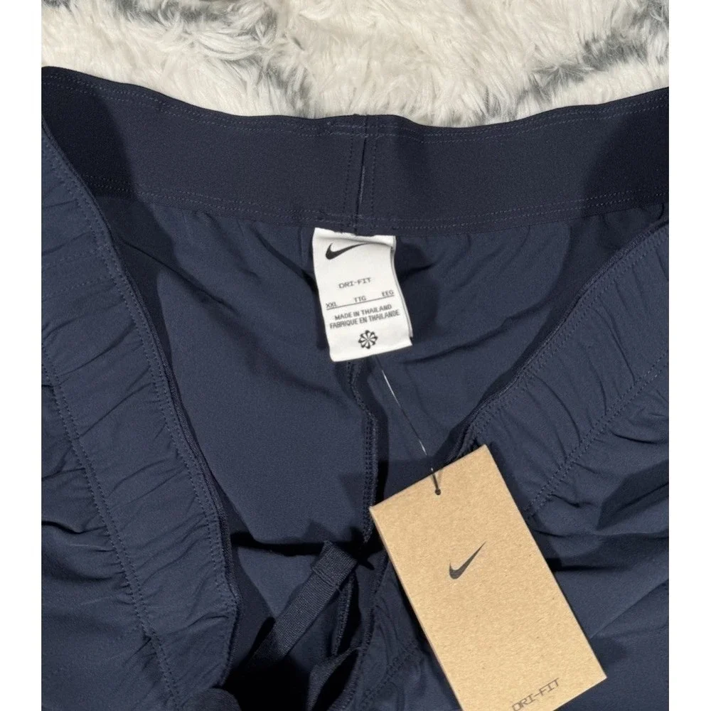 Nike court adv